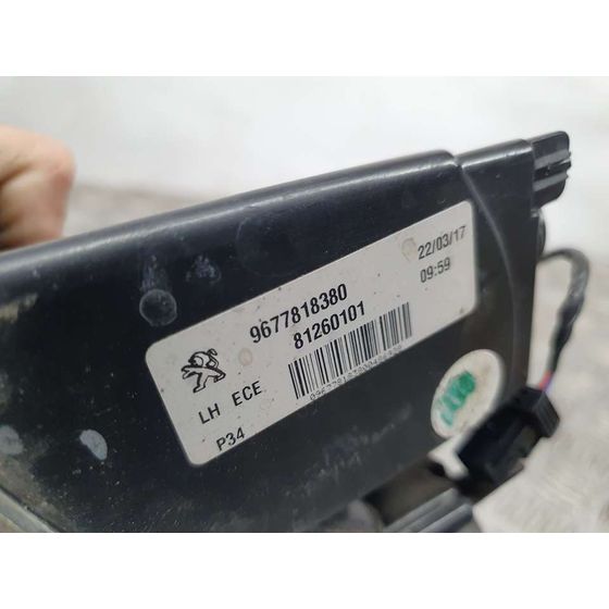 Piloto Trasero Izquierdo Para Peugeot 308