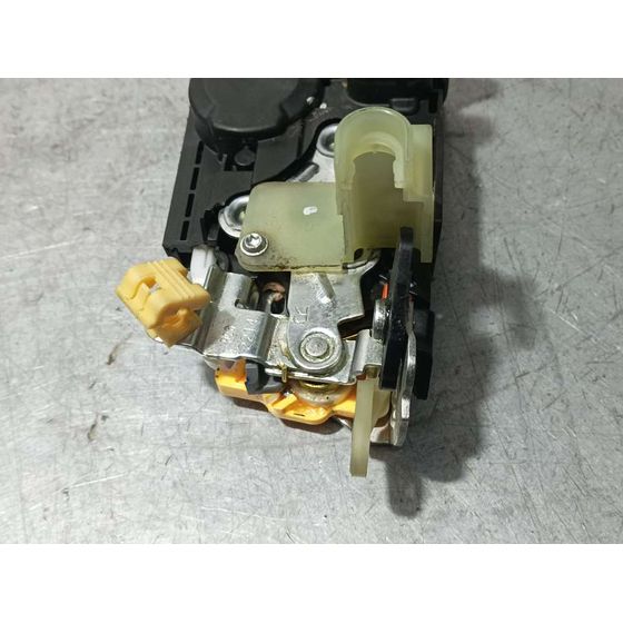 Cerradura Puerta Delantera Derecha Para Dr 5.0
