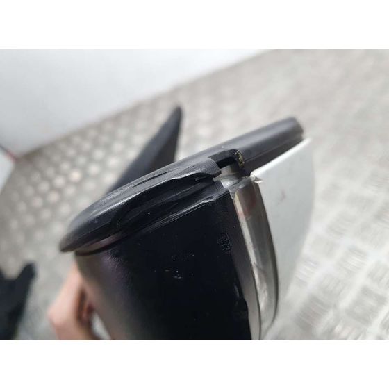 Retrovisor Derecho Para Bmw Serie 1 Lim.