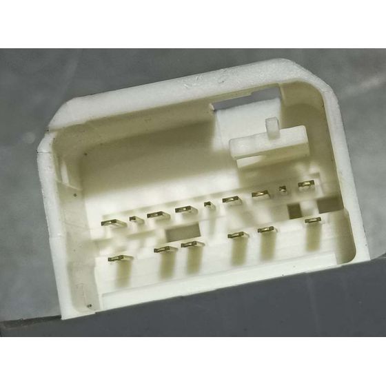 Mando Elevalunas Delantero Izquierdo Para Toyota Auris