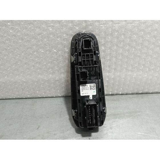 Mando Elevalunas Delantero Izquierdo  Para Peugeot 308
