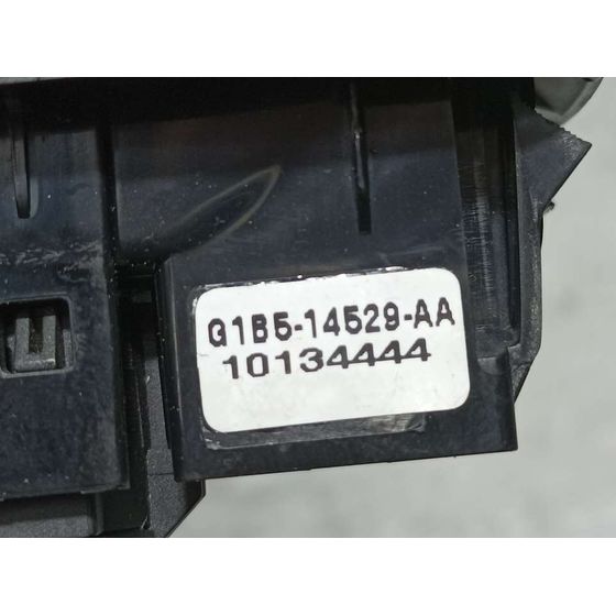 Mando Elevalunas Delantero Derecho para Ford Ka+