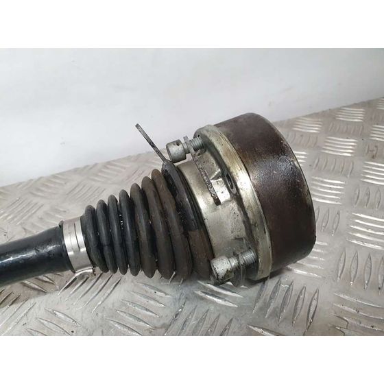 Transmision Delantera Derecha Para Volkswagen Polo