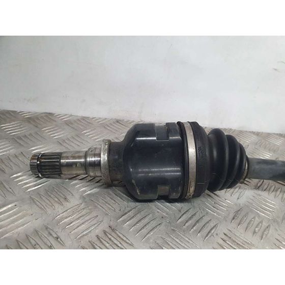 Transmision Delantera Derecha Para Toyota Yaris