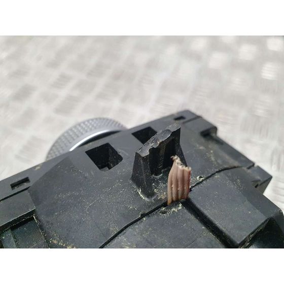 Mando Multifuncion Para Toyota Auris