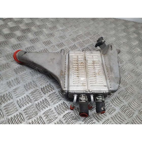 Intercooler Para Toyota Auris