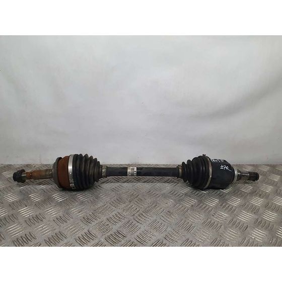 Transmision Delantera Izquierda Para Toyota Auris
