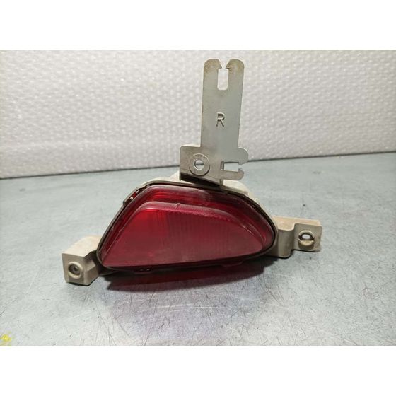 Piloto Trasero Derecho Paragolpes Para Mazda 2 Lim.