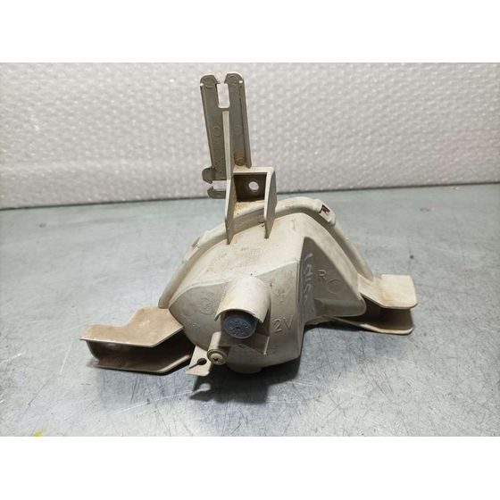Piloto Trasero Derecho Paragolpes Para Mazda 2 Lim.