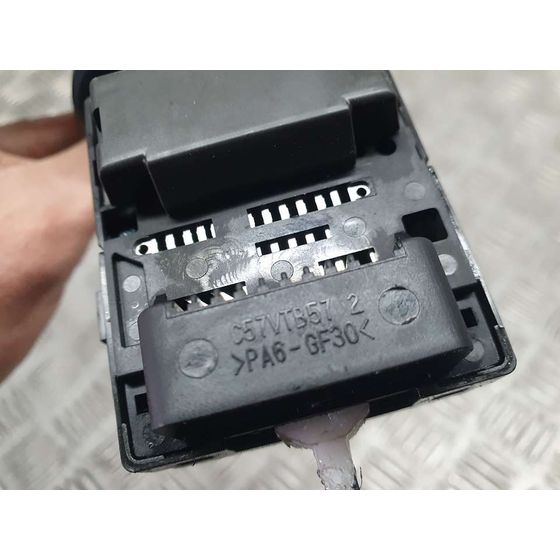 Mando Luces Para Mazda 2 Lim.