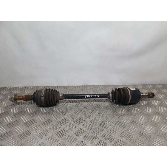 Transmision Delantera Izquierda Para Mazda 2 Lim.