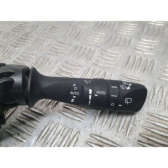 Mando Limpia Para Toyota Auris