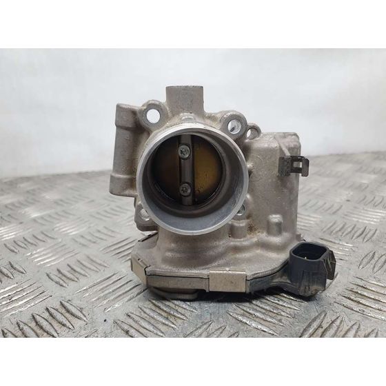 Caja Mariposa Para Opel Corsa E