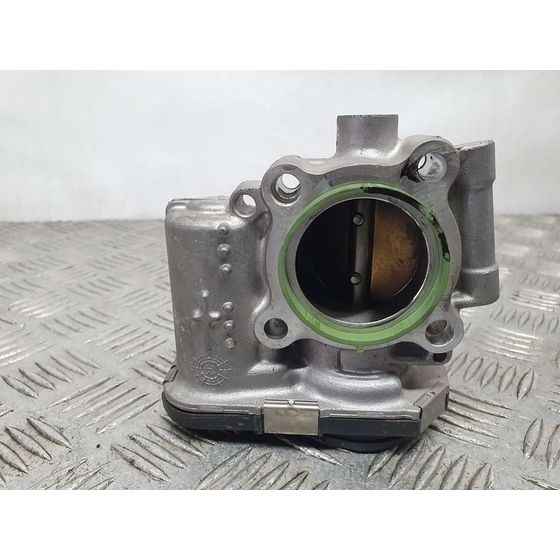 Caja Mariposa Para Opel Corsa E