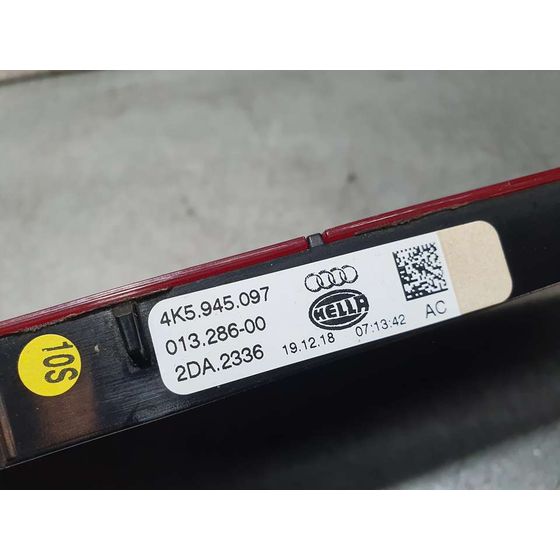 Luz Central De Freno para Audi A6 Berlina (4A2)