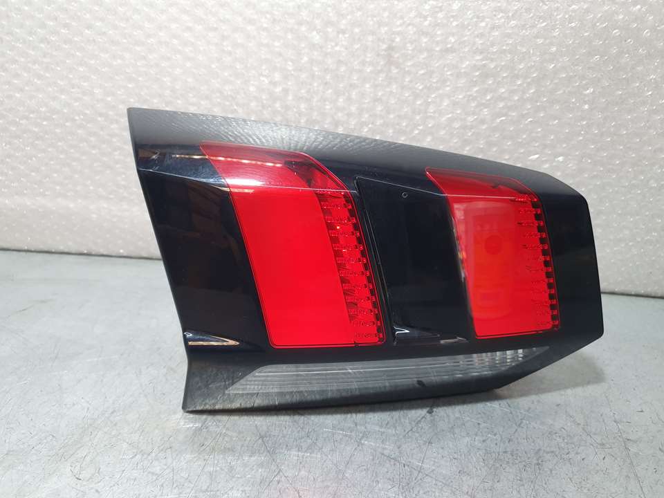 Piloto Trasero Izquierdo Para Peugeot 5008