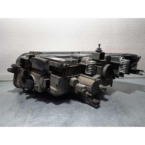 Faro Derecho Para Volkswagen Tiguan