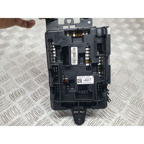 Caja Reles / Fusibles Para Bmw Serie 4 Gran Coupe
