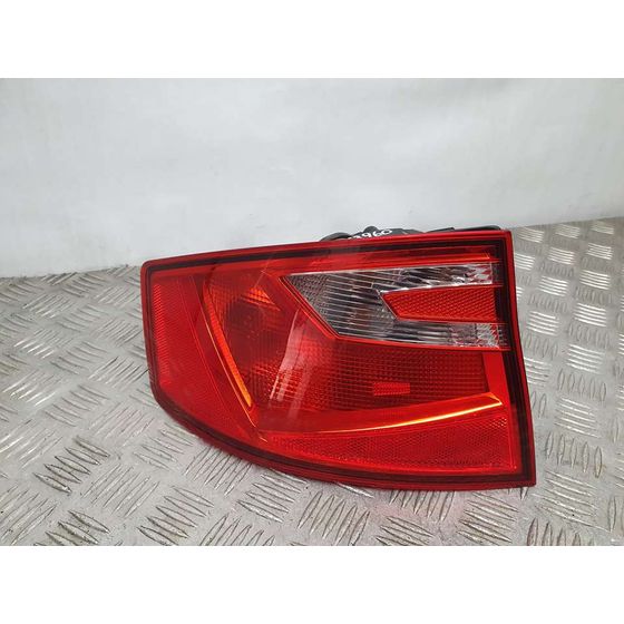 Piloto Trasero Izquierdo para Seat Toledo (Kg3)