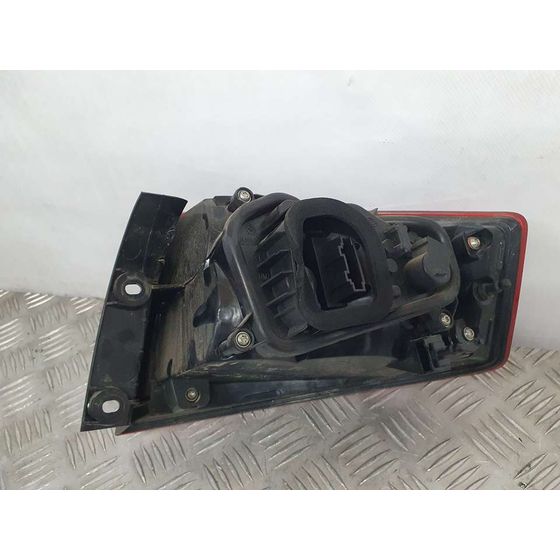 Piloto Trasero Izquierdo para Seat Toledo (Kg3)