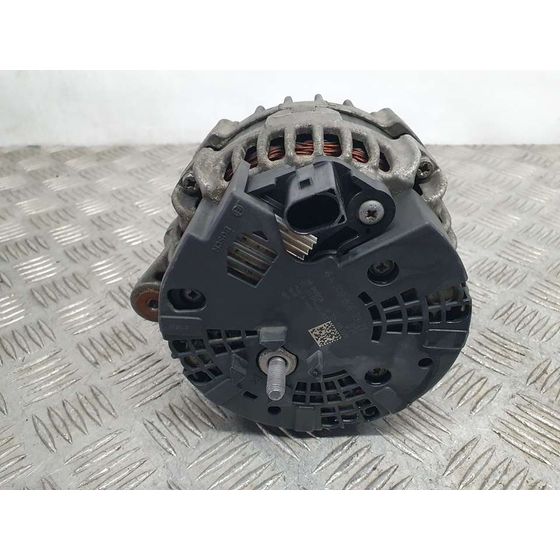 Alternador Para Mercedes Clase Gla
