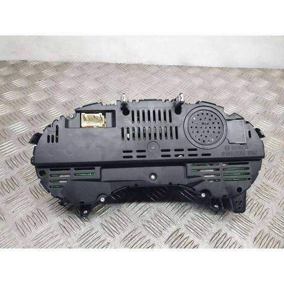 Cuadro Instrumentos para Mercedes-Benz Clase Gla (W156)