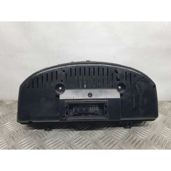 Cuadro Instrumentos Para Volkswagen Passat Berlina