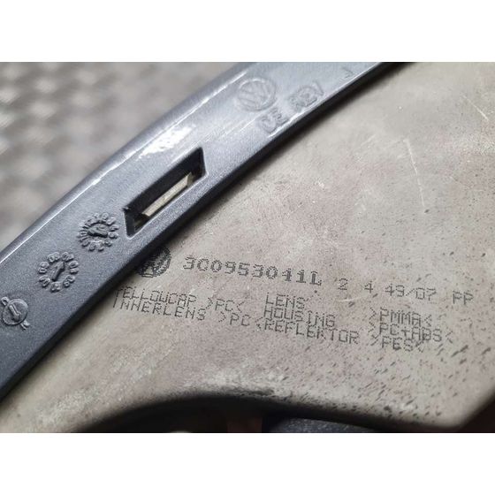 Piloto Delantero Izquierdo Para Volkswagen Passat Berlina