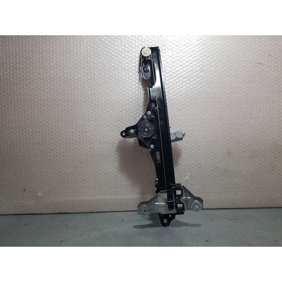 Elevalunas Delantero Derecho para Nissan Pulsar