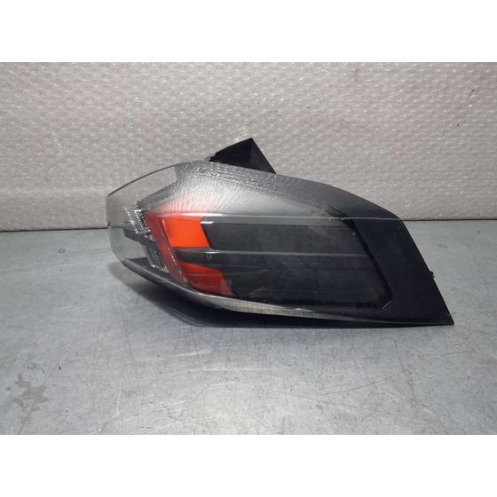 Piloto Trasero Derecho Para Peugeot 2008