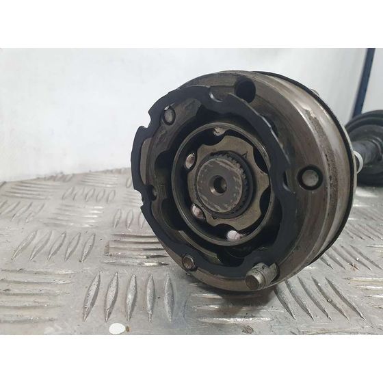 Transmision Delantera Izquierda Para Volkswagen Polo