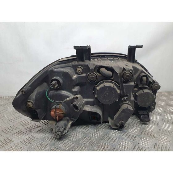 Faro Izquierdo Para Ssangyong Rodius