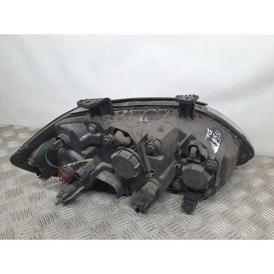 Faro Izquierdo Para Ssangyong Rodius