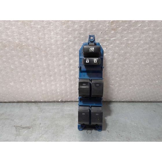 Mando Elevalunas Delantero Izquierdo Para Toyota Avensis
