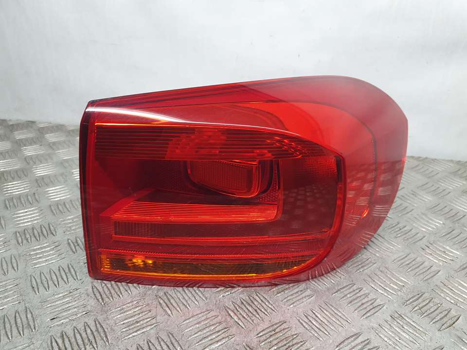 Piloto Trasero Derecho para Volkswagen Tiguan (5N2)