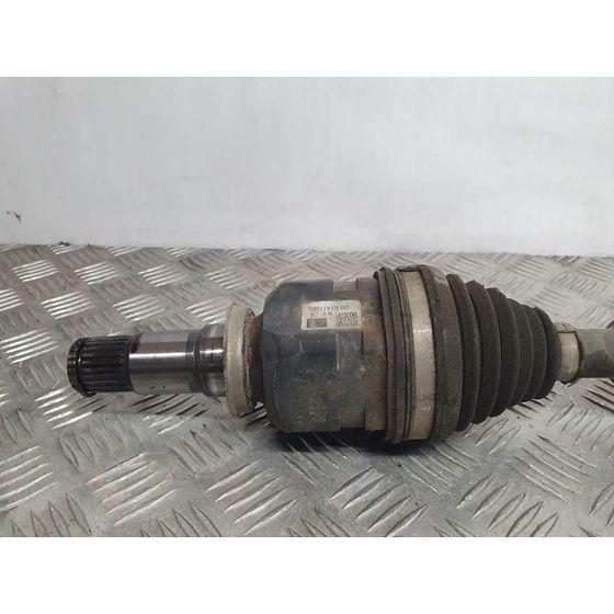 Transmision Delantera Derecha Para Toyota Prius