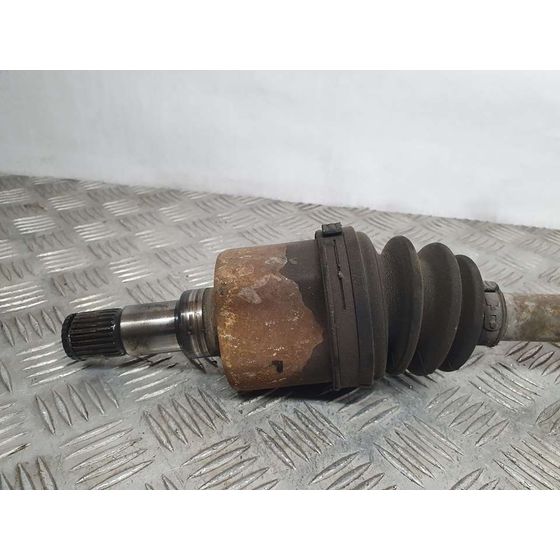 Transmision Delantera Izquierda Para Ford Focus Berlina