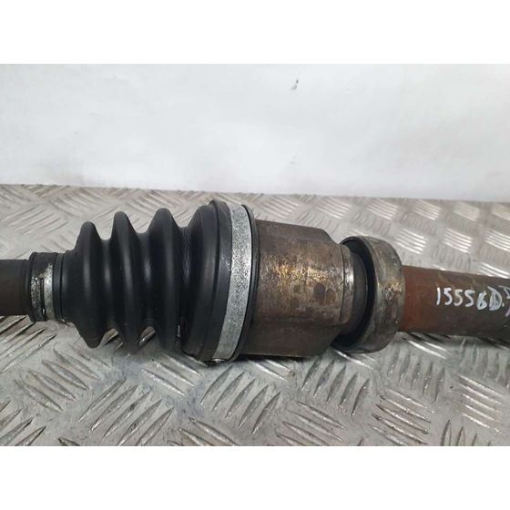 Transmision Delantera Derecha Para Ford Focus Berlina