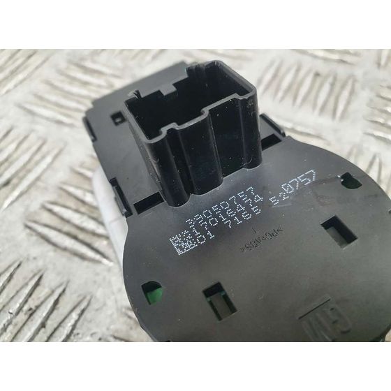 Mando Luces Para Opel Astra K Lim. 5Türig