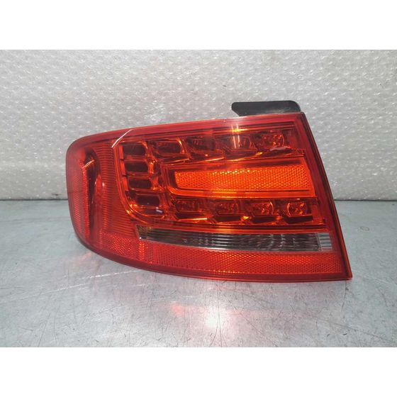 Piloto Trasero Izquierdo para Audi A4 Ber. (B8)