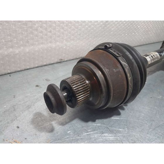Transmision Delantera Derecha Para Audi A4 Ber.