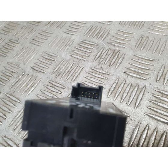Mando Elevalunas Delantero Izquierdo Para Audi A3 Sportback