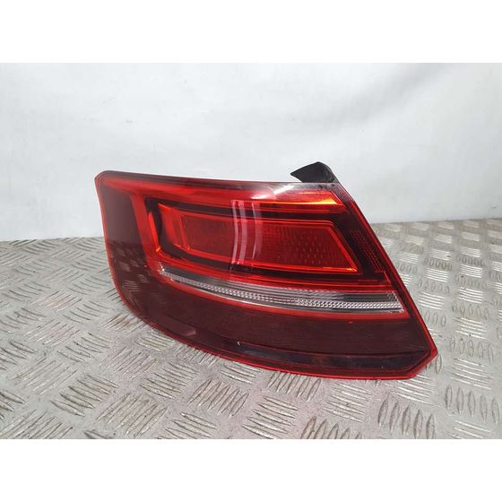 Piloto Trasero Izquierdo para Audi A3 Sportback (8Vf)