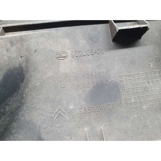 Piloto Trasero Izquierdo Paragolpes Para Citroen C4 Picasso