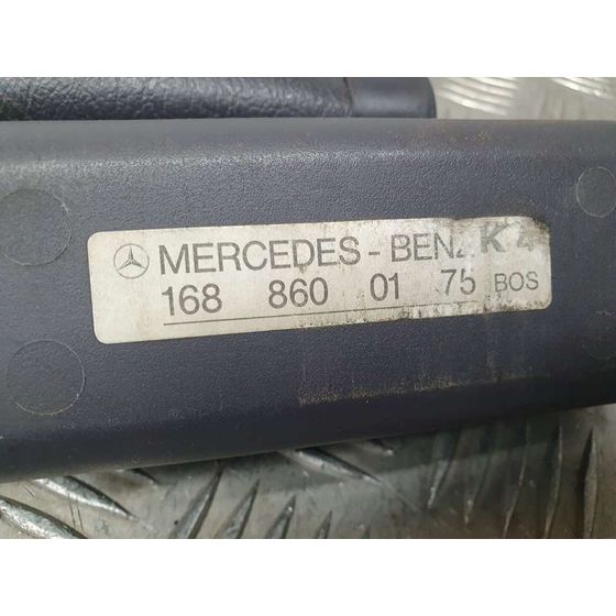 Bandeja Trasera para Mercedes-Benz Clase A (W168)