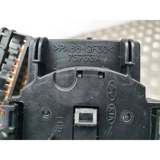 Mando Limpia Para Kia Rio
