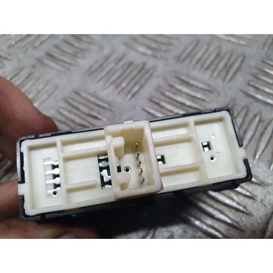 Modulo Electronico Para Lexus Is