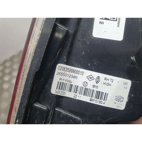 Piloto Trasero Derecho Para Renault Captur Ii