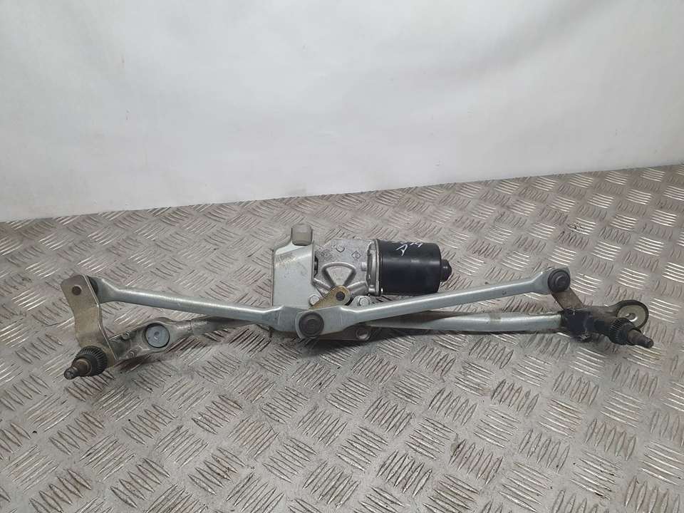 Motor Limpia Delantero Para Bmw Serie 1 Berlina