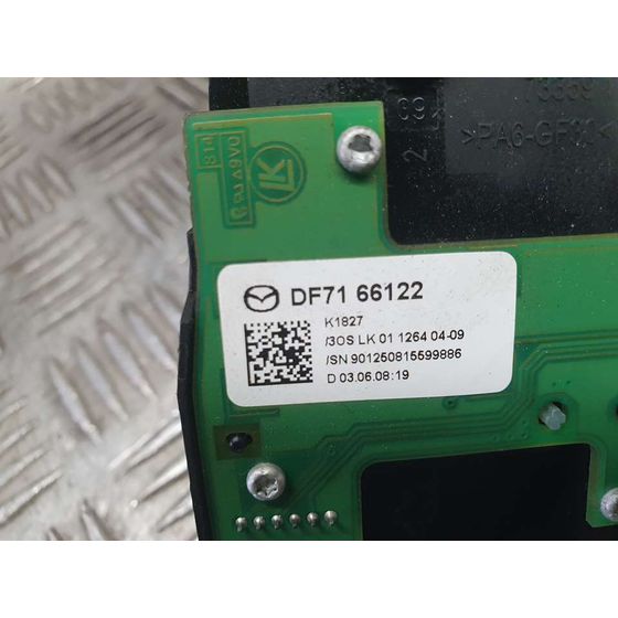 Mando Luces Para Mazda 2 Lim.